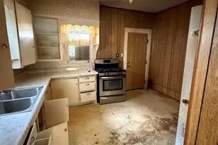 619 W Owing St, Denison, TX 75020 - Photo 16