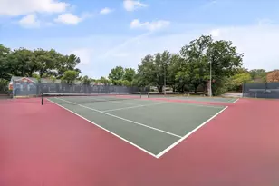 1095 Roaring Springs Rd, Fort Worth, TX 76114 - Photo 14