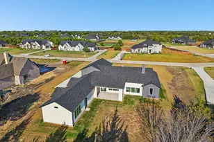 3080 Glen Oaks Dr, Waxahachie, TX 75165 - Photo 2