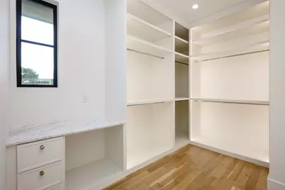 4051 Hawthorne Avenue, Dallas, TX 75219 - Photo 20