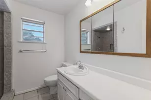 125 N Jessup St, Alvarado, TX 76009 - Photo 10