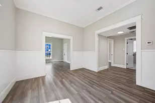 917 W Sears St, Denison, TX 75020 - Photo 4