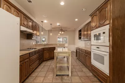1198 E Oaklawn Drive, Talty, TX 75160 - Photo 10