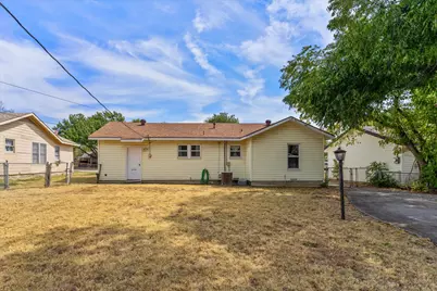 3513 Meadow Oaks Drive, Haltom City, TX 76117 - Photo 32