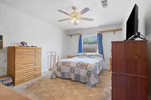 3513 Meadow Oaks Dr, Haltom City, TX 76117 - Photo 18