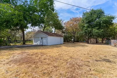 3513 Meadow Oaks Drive, Haltom City, TX 76117 - Photo 34
