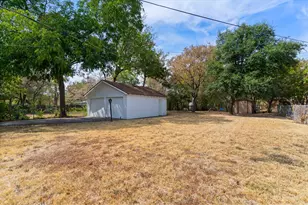 3513 Meadow Oaks Dr, Haltom City, TX 76117 - Photo 34
