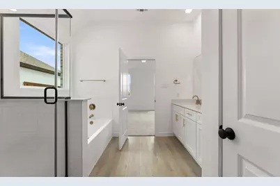 616 Tyronza Drive, Justin, TX 76247 - Photo 14