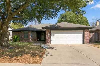6832 Lyndale Drive, Watauga, TX 76148 - Photo 1