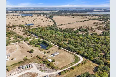 822 SE County Road 3100, Corsicana, TX 75109 - Photo 38