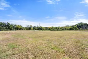 822 SE County Road 3100, Corsicana, TX 75109 - Photo 32