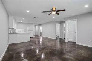 410 S Mirick Ave, Denison, TX 75020 - Photo 2