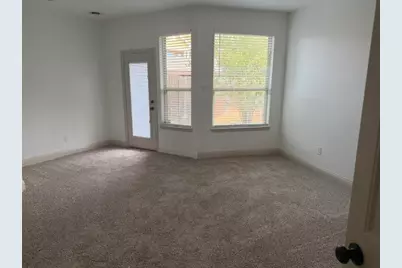 2660 Venice Drive #1, Grand Prairie, TX 75054 - Photo 6