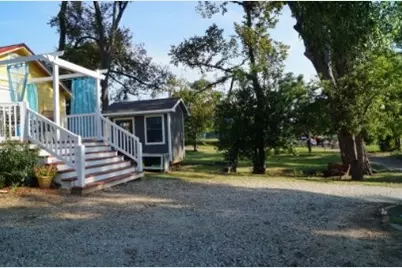 402 E College Street, Canton, TX 75103 - Photo 6