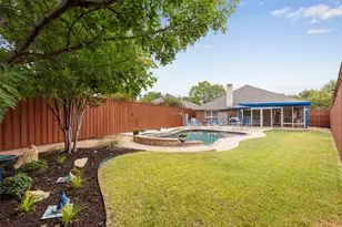 1829 Melton Dr, Carrollton, TX 75010 - Photo 36