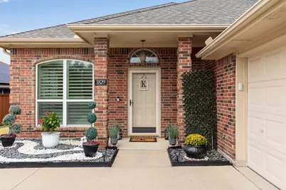 1829 Melton Drive, Carrollton, TX 75010 - Photo 4
