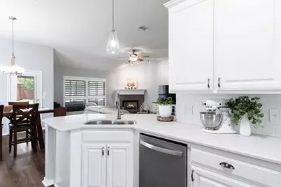 1829 Melton Drive, Carrollton, TX 75010 - Photo 10