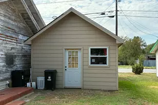 315 Martin Luther King Jr St, Mineral Wells, TX 76067 - Photo 16