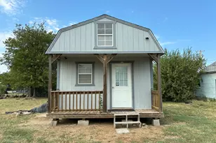315 Martin Luther King Jr St, Mineral Wells, TX 76067 - Photo 26