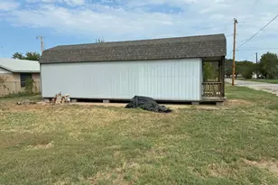 315 Martin Luther King Jr St, Mineral Wells, TX 76067 - Photo 24