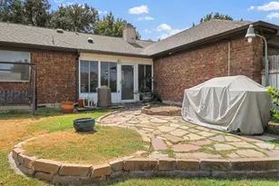 1633 Crosshaven Dr, Lewisville, TX 75077 - Photo 24