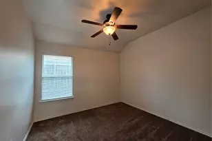 601 Crestview Ct, Saginaw, TX 76179 - Photo 16