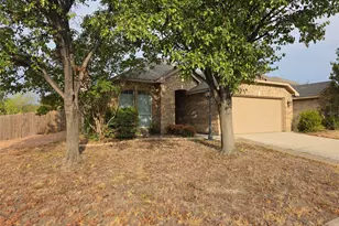 601 Crestview Ct, Saginaw, TX 76179 - Photo 1