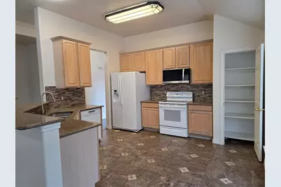 601 Crestview Court, Saginaw, TX 76179 - Photo 12