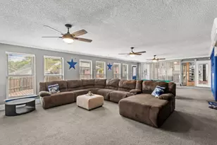 1433 W Red Bird Ln, Dallas, TX 75232 - Photo 30