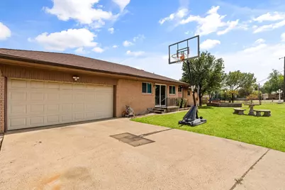1433 W Red Bird Lane, Dallas, TX 75232 - Photo 36