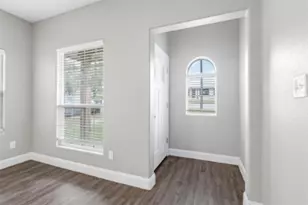 426 W Coffin St, Denison, TX 75020 - Photo 6