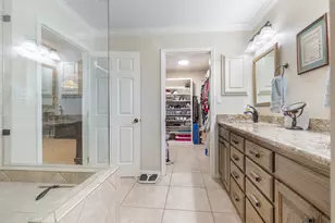 2702 Tracey St, Denison, TX 75020 - Photo 38