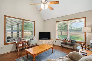 7445 County Rd 305, Grandview, TX 76050 - Photo 10