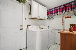 7445 County Rd 305, Grandview, TX 76050 - Photo 28