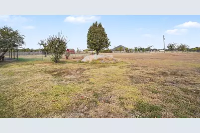 7445 County Road 305, Grandview, TX 76050 - Photo 34