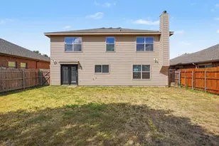 937 Iona Dr, Fort Worth, TX 76120 - Photo 16