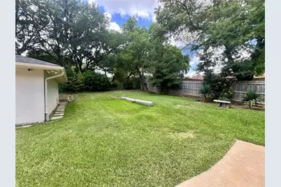 313 Santa Clara Street, Irving, TX 75062 - Photo 30