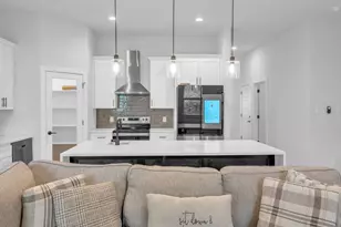 2731 Maurine F. Bailey Way, Dallas, TX 75215 - Photo 20