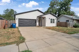 2731 Maurine F. Bailey Way, Dallas, TX 75215 - Photo 2