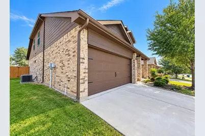 644 River Rock Drive, Azle, TX 76020 - Photo 2
