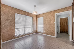 8808 Sylvan Ct, Fort Worth, TX 76120 - Photo 24