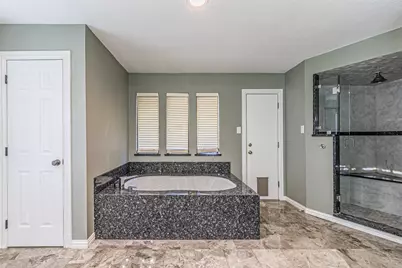 8808 Sylvan Court, Fort Worth, TX 76120 - Photo 8