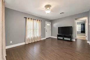 4116 Townsend Dr, Fort Worth, TX 76115 - Photo 2