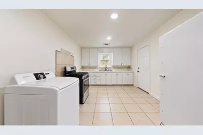 8413 White Settlement Road, White Settlement, TX 76108 - Photo 4