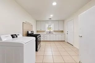8413 White Settlement Rd, White Settlement, TX 76108 - Photo 4