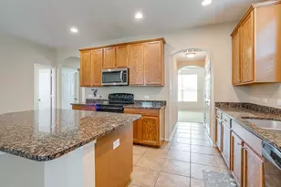 3601 Hudgins Ranch Rd, Fort Worth, TX 76262 - Photo 12