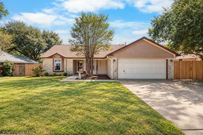 10712 Apache Drive, Waco, TX 76712 - Photo 1