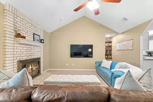 10712 Apache Dr, Waco, TX 76712 - Photo 8