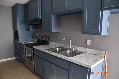 670 W Oak Street, Stephenville, TX 76401 - Photo 4
