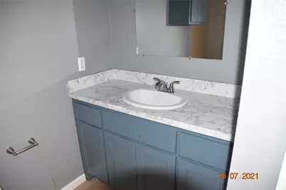 670 W Oak Street, Stephenville, TX 76401 - Photo 8